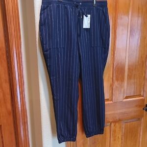 Nine West Woman's Navy Pinstripe Joggers Size XL